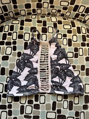 acacia swimwear Black & Brown Leaf Print Crochet Tankini Top